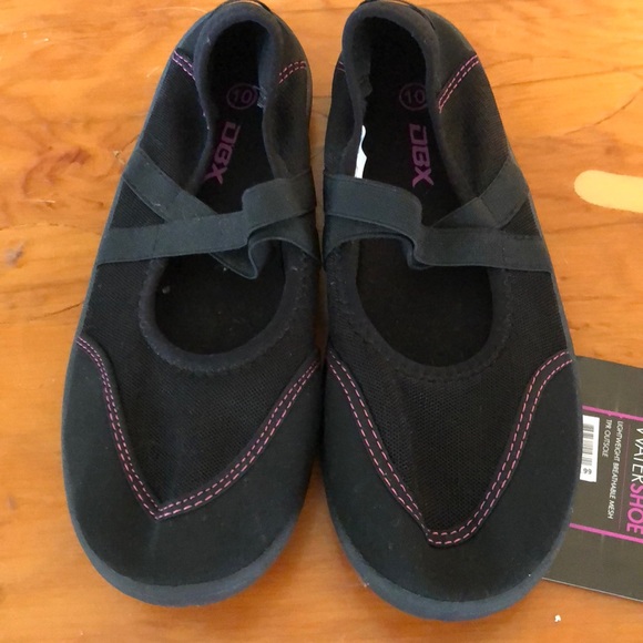 DBX Water Shoes NWT Size 10 - Picture 2 of 4